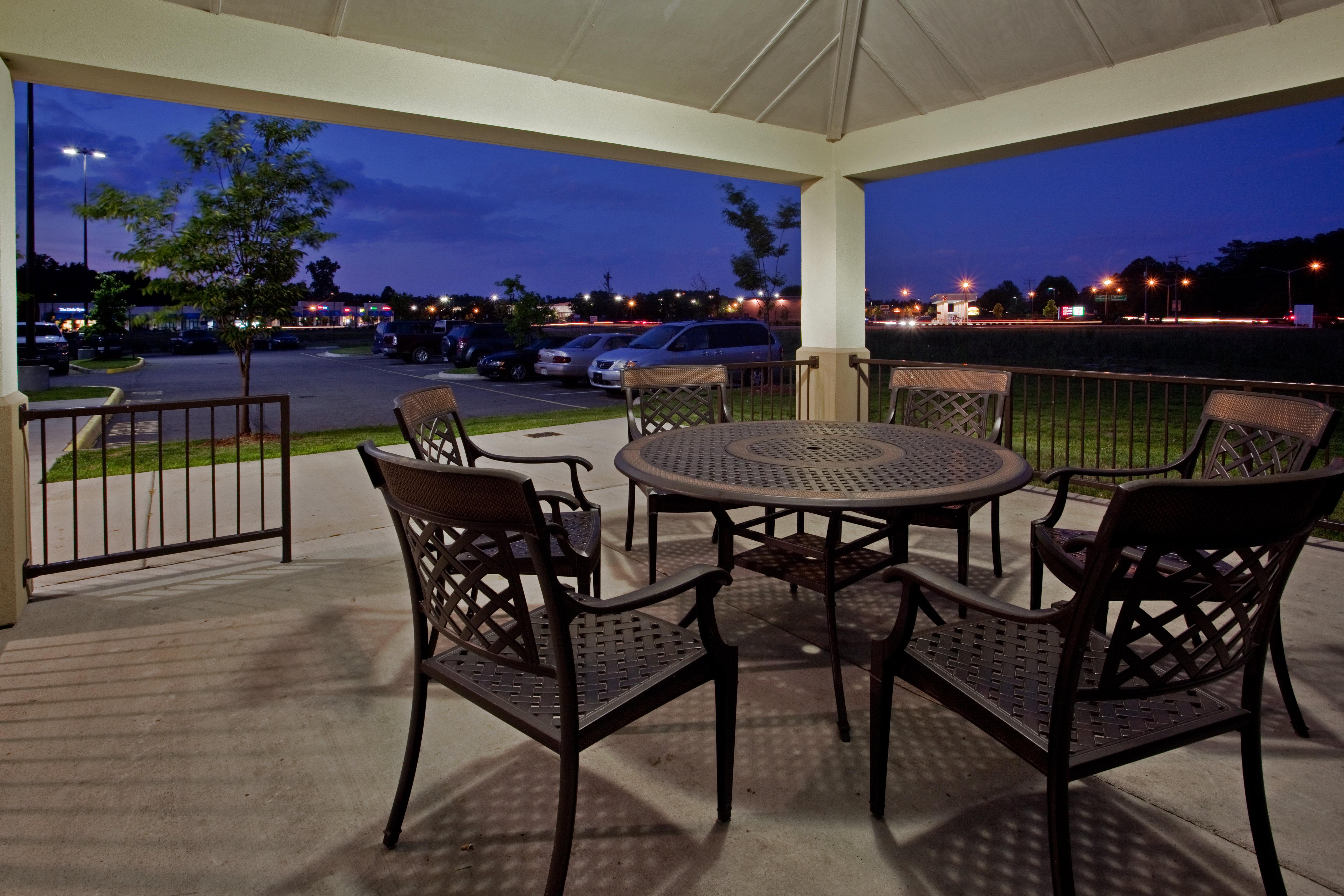Candlewood Suites Chesapeake-Suffolk By Ihg Екстер'єр фото