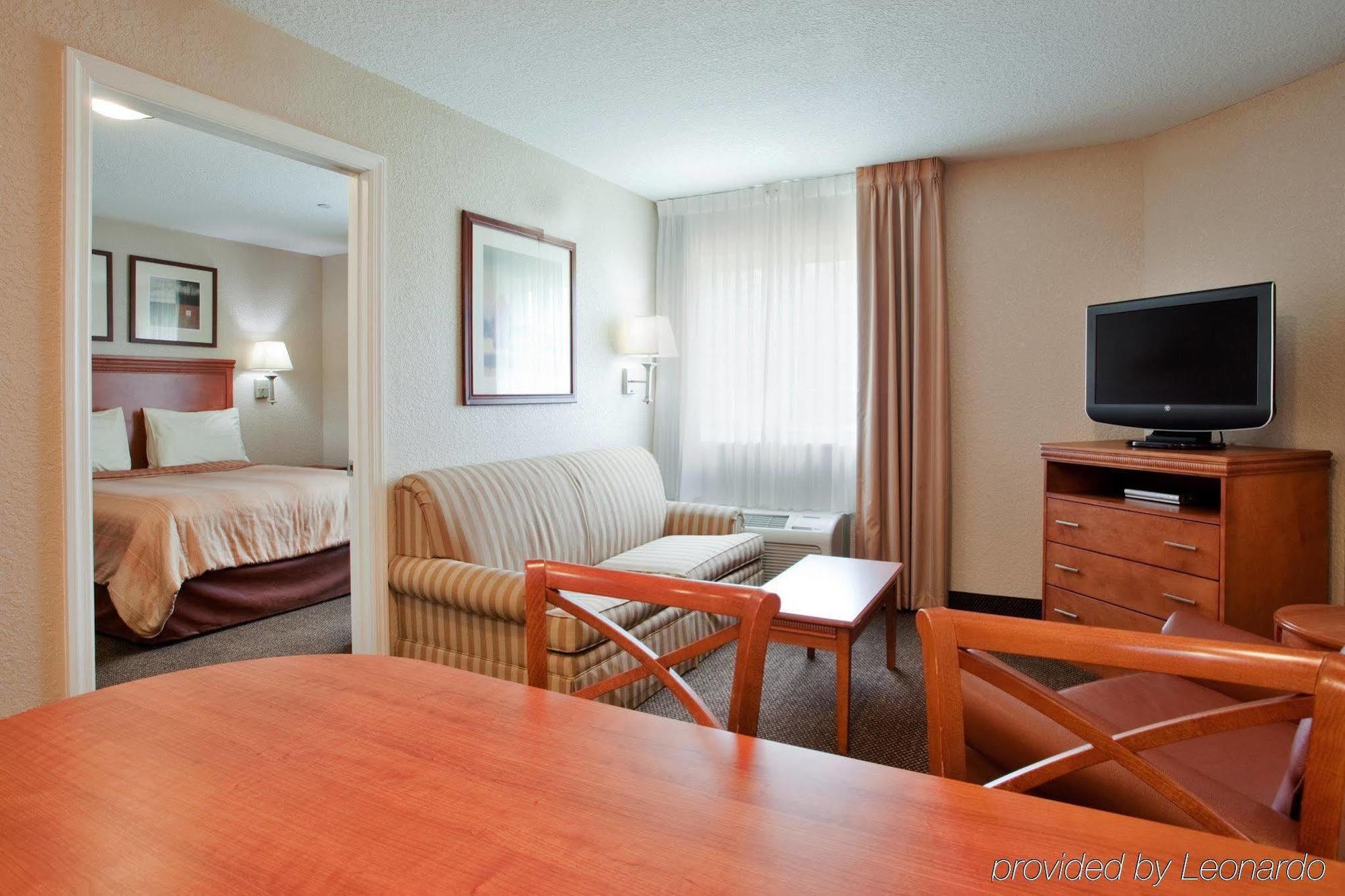 Candlewood Suites Chesapeake-Suffolk By Ihg Екстер'єр фото