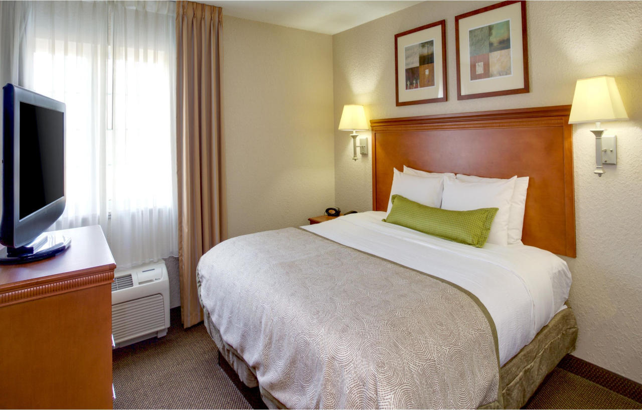 Candlewood Suites Chesapeake-Suffolk By Ihg Екстер'єр фото